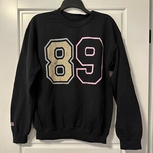 Celebrate Taylor Swift’s Birth Year with this ‘89 sweater